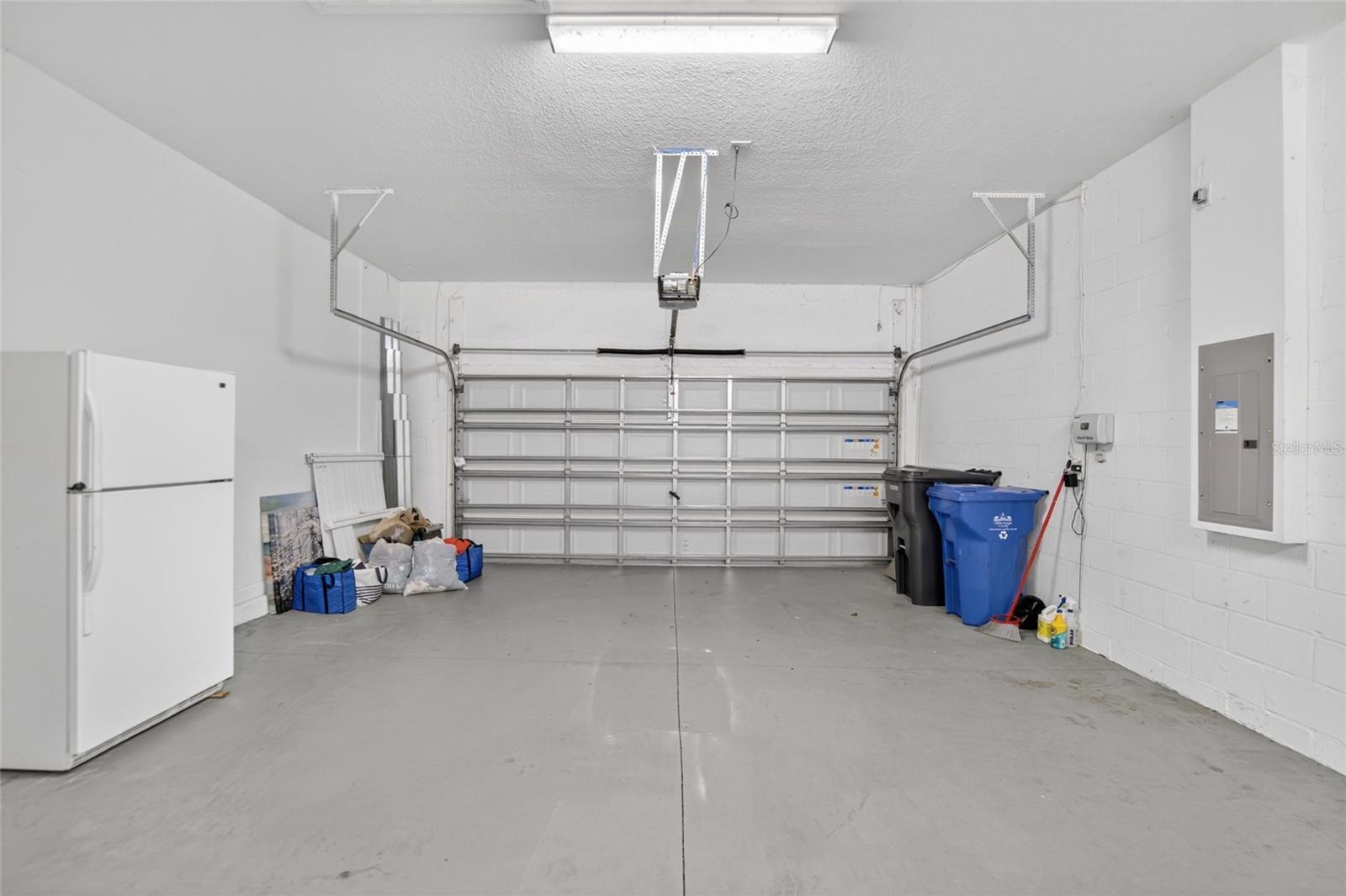 SOUTH FORK TR P PH 2 & 3B - Residential Lease