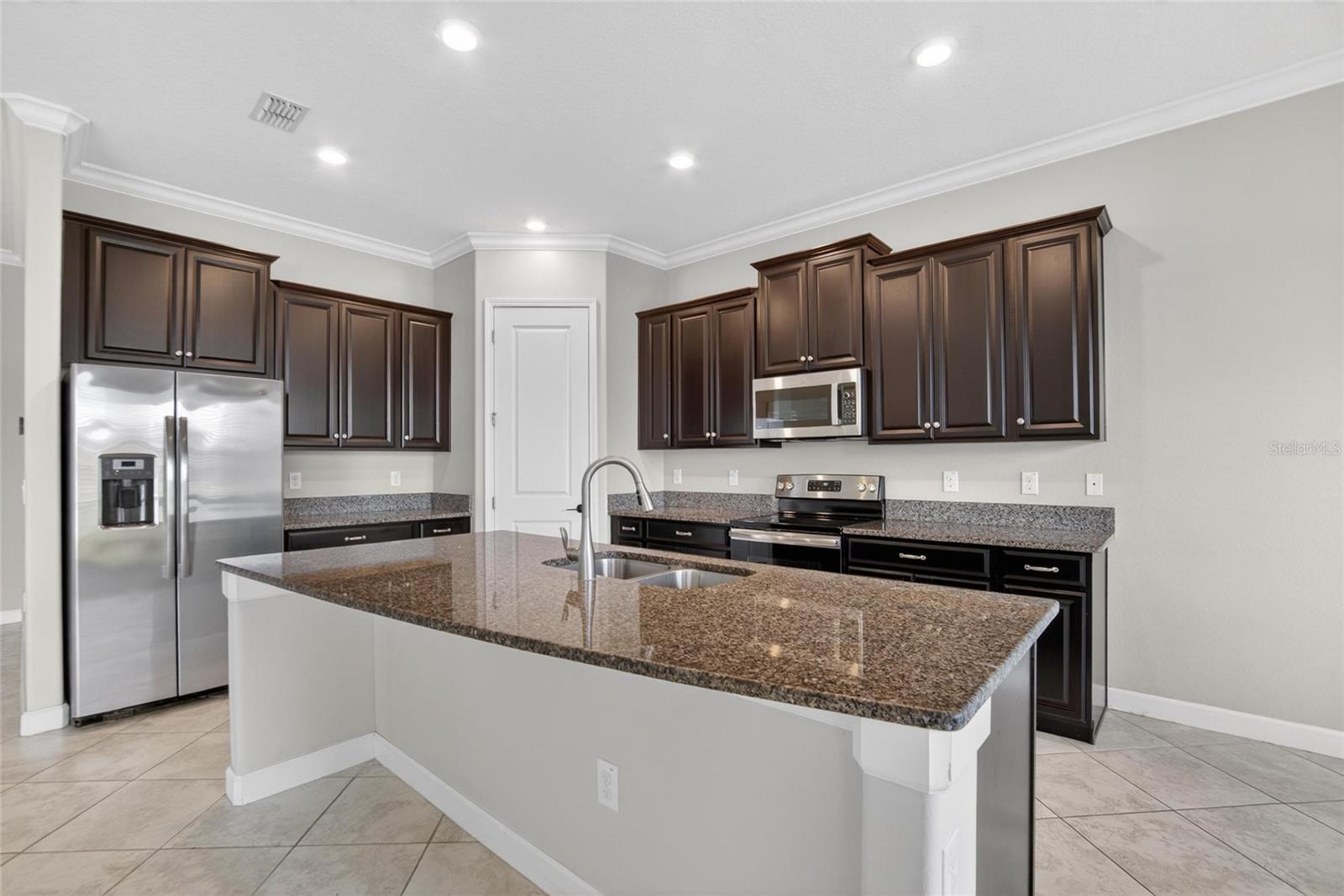 SOUTH FORK TR P PH 2 & 3B - Residential Lease
