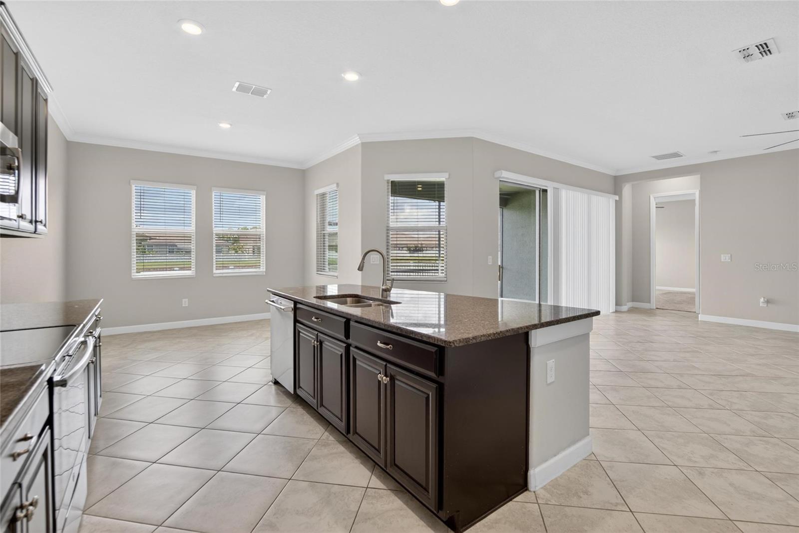 SOUTH FORK TR P PH 2 & 3B - Residential Lease