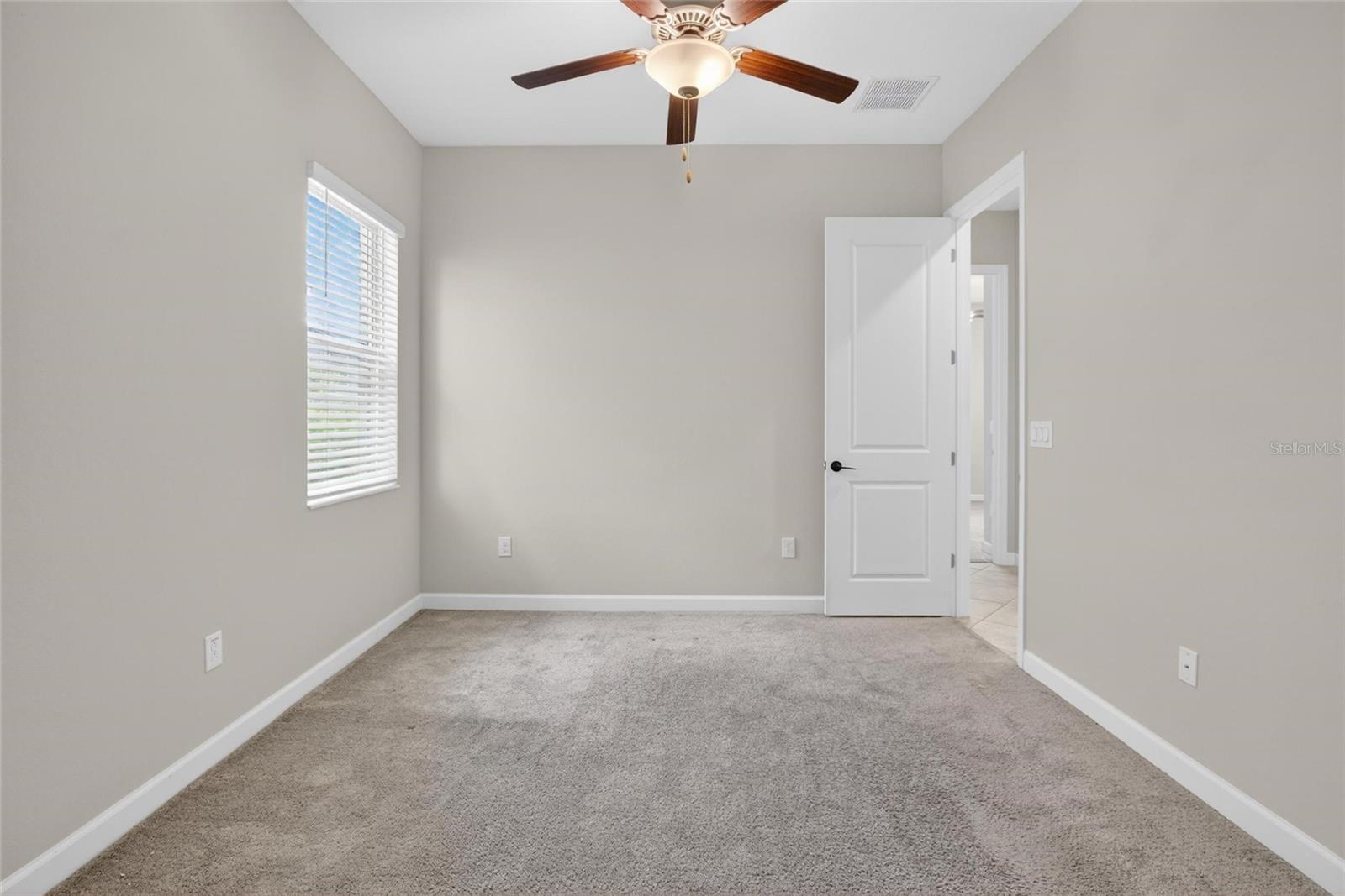 SOUTH FORK TR P PH 2 & 3B - Residential Lease