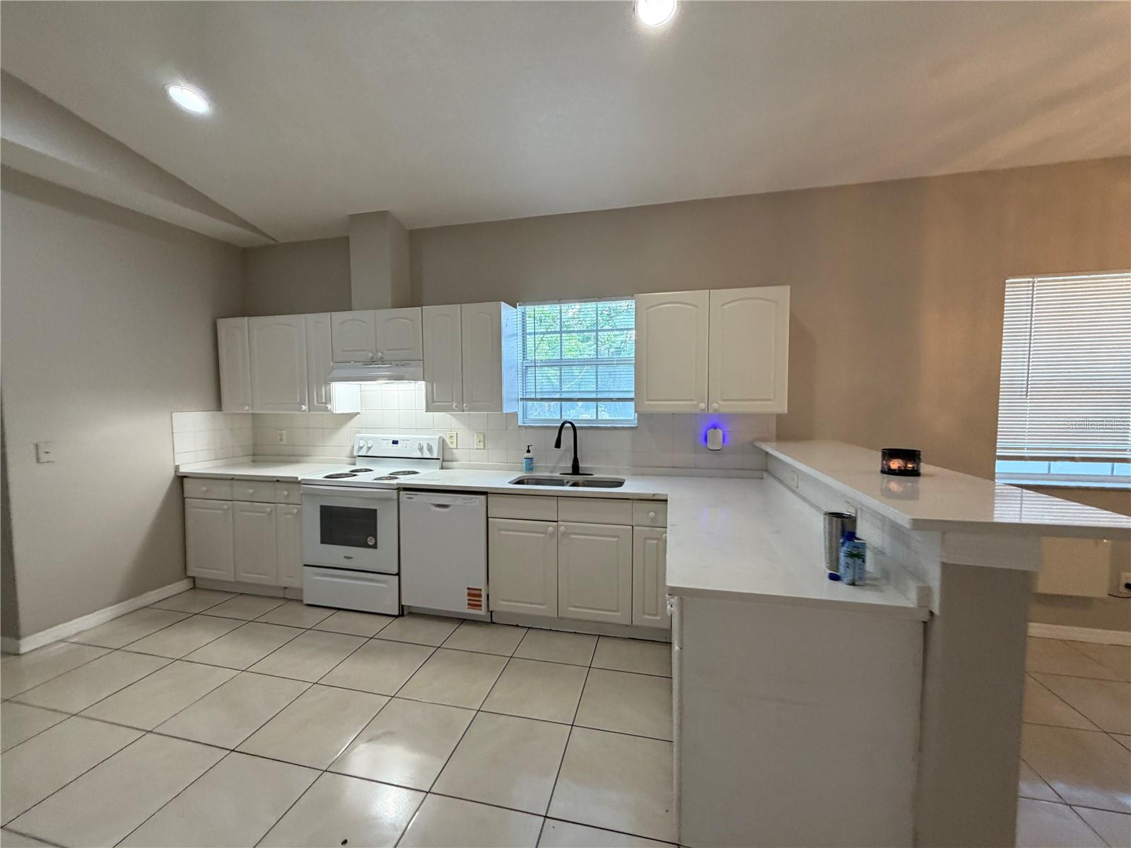 LELLMAN HEIGHTS - Residential Lease