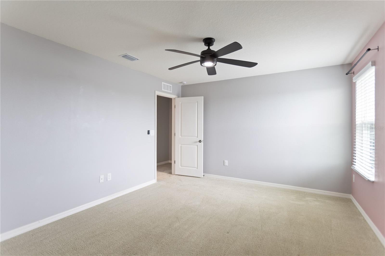 LEGENDS POINTE PH 1 - Residential