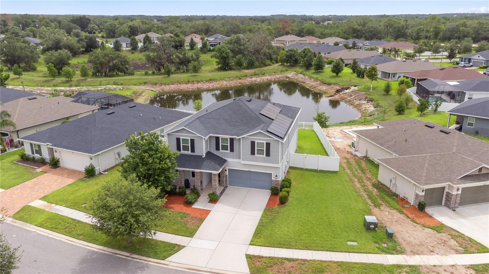 LEGENDS POINTE PH 1 - Residential