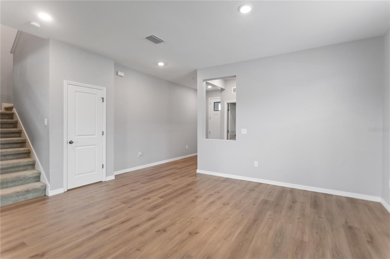LEGENDS POINTE PH 1 - Residential