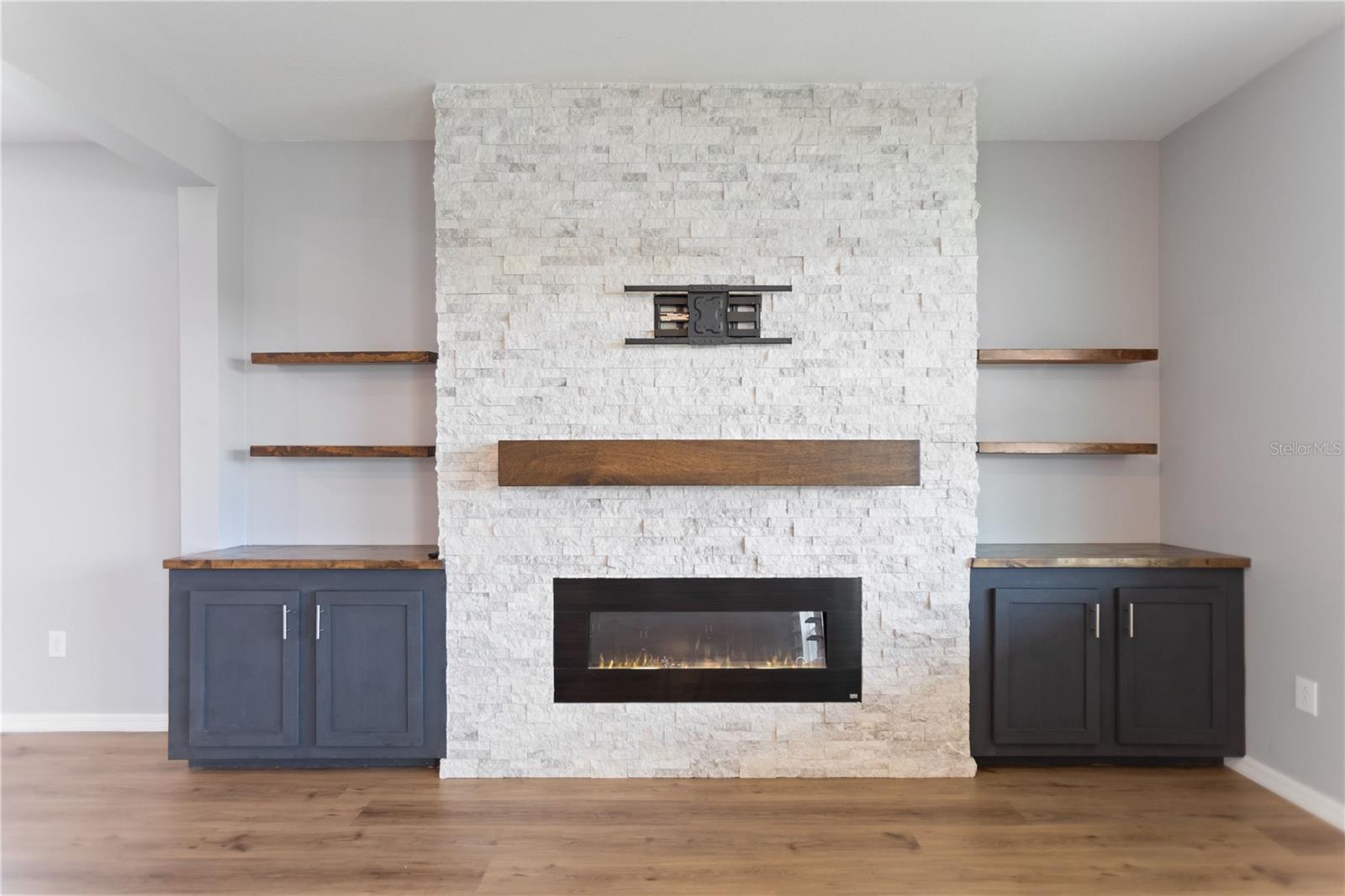 LEGENDS POINTE PH 1 - Residential