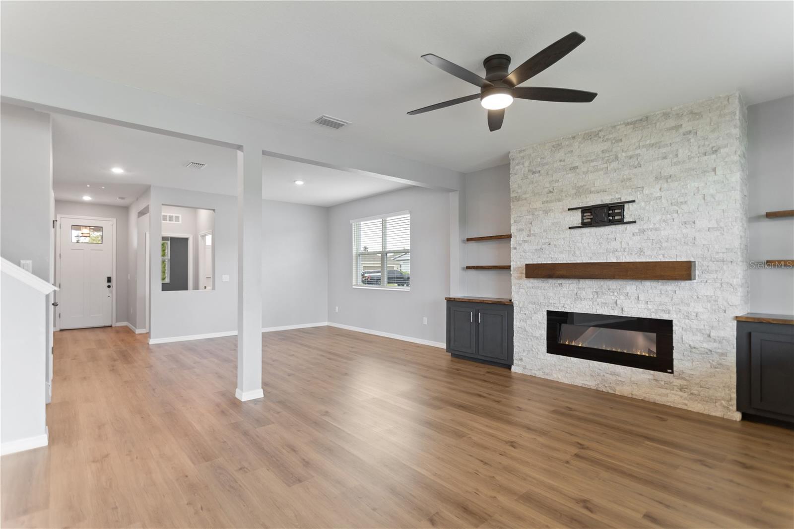 LEGENDS POINTE PH 1 - Residential
