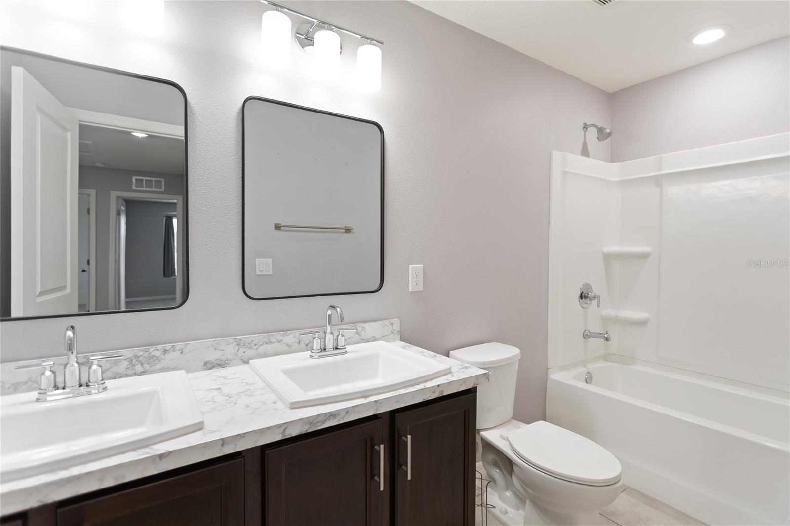 LEGENDS POINTE PH 1 - Residential
