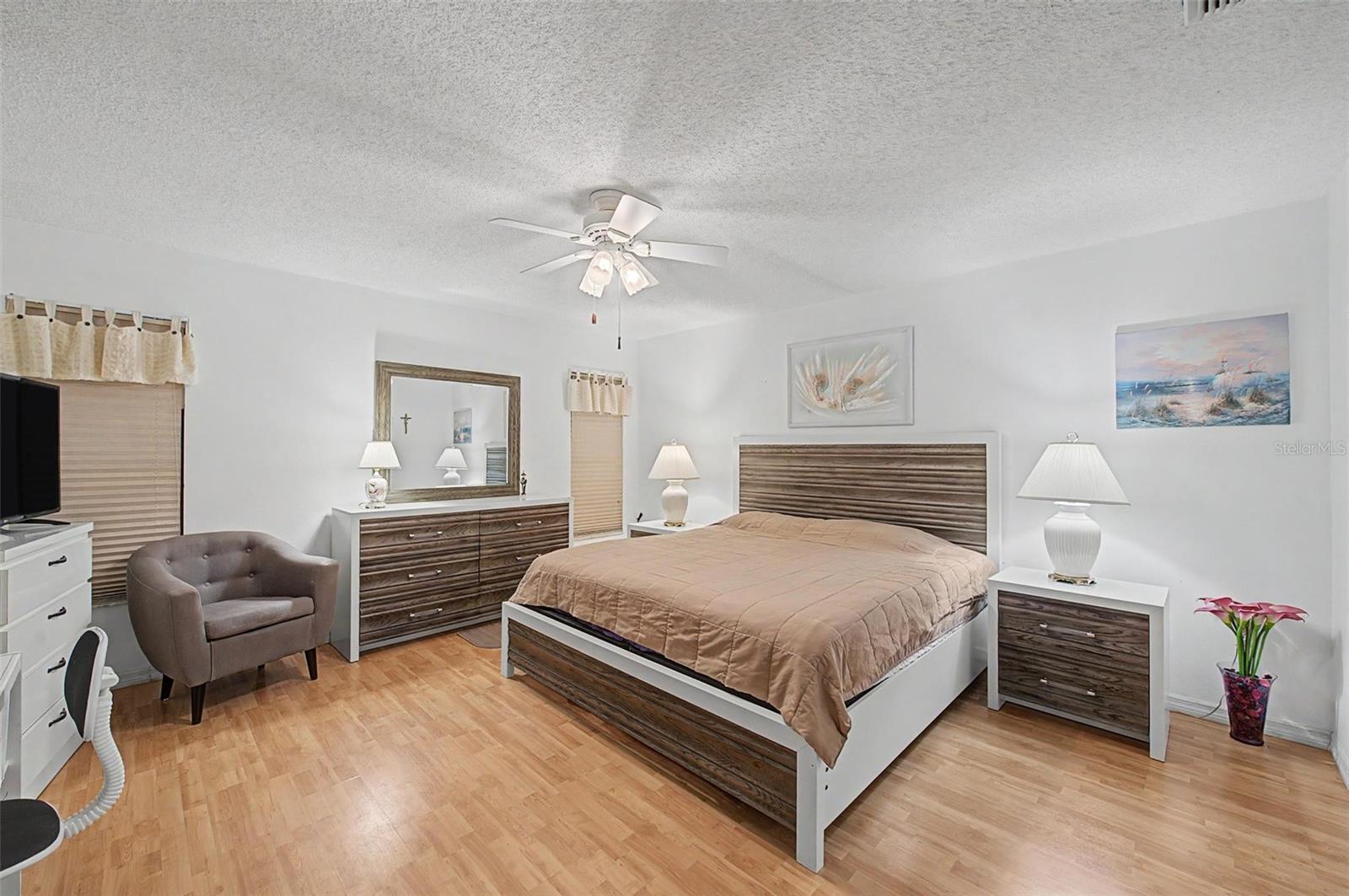 HERITAGE LAKE - Residential