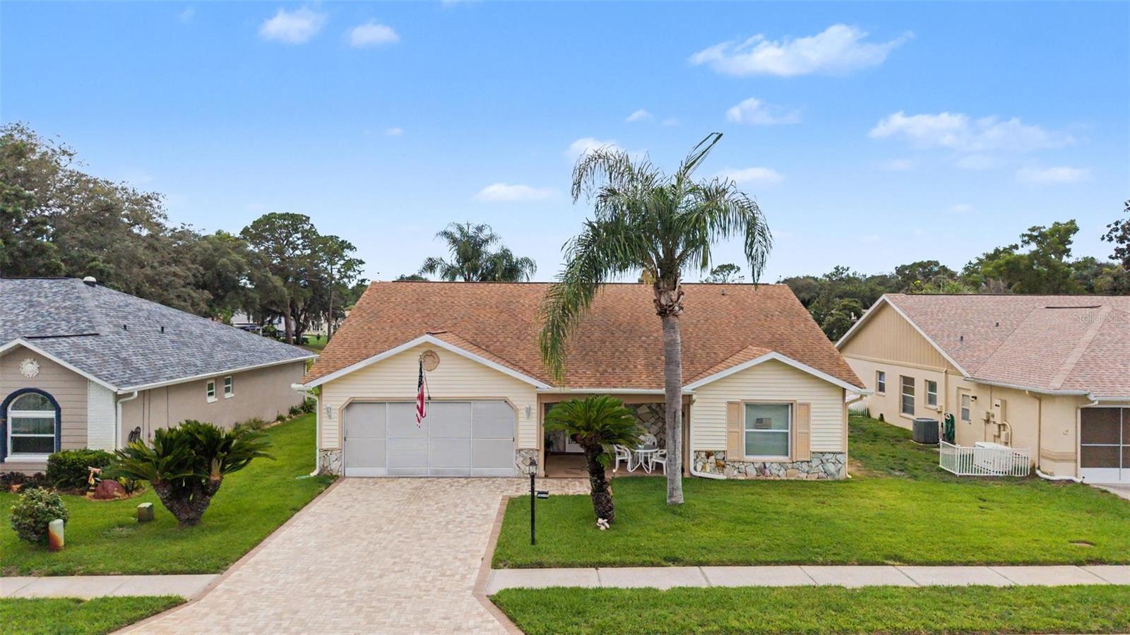 HERITAGE LAKE - Residential