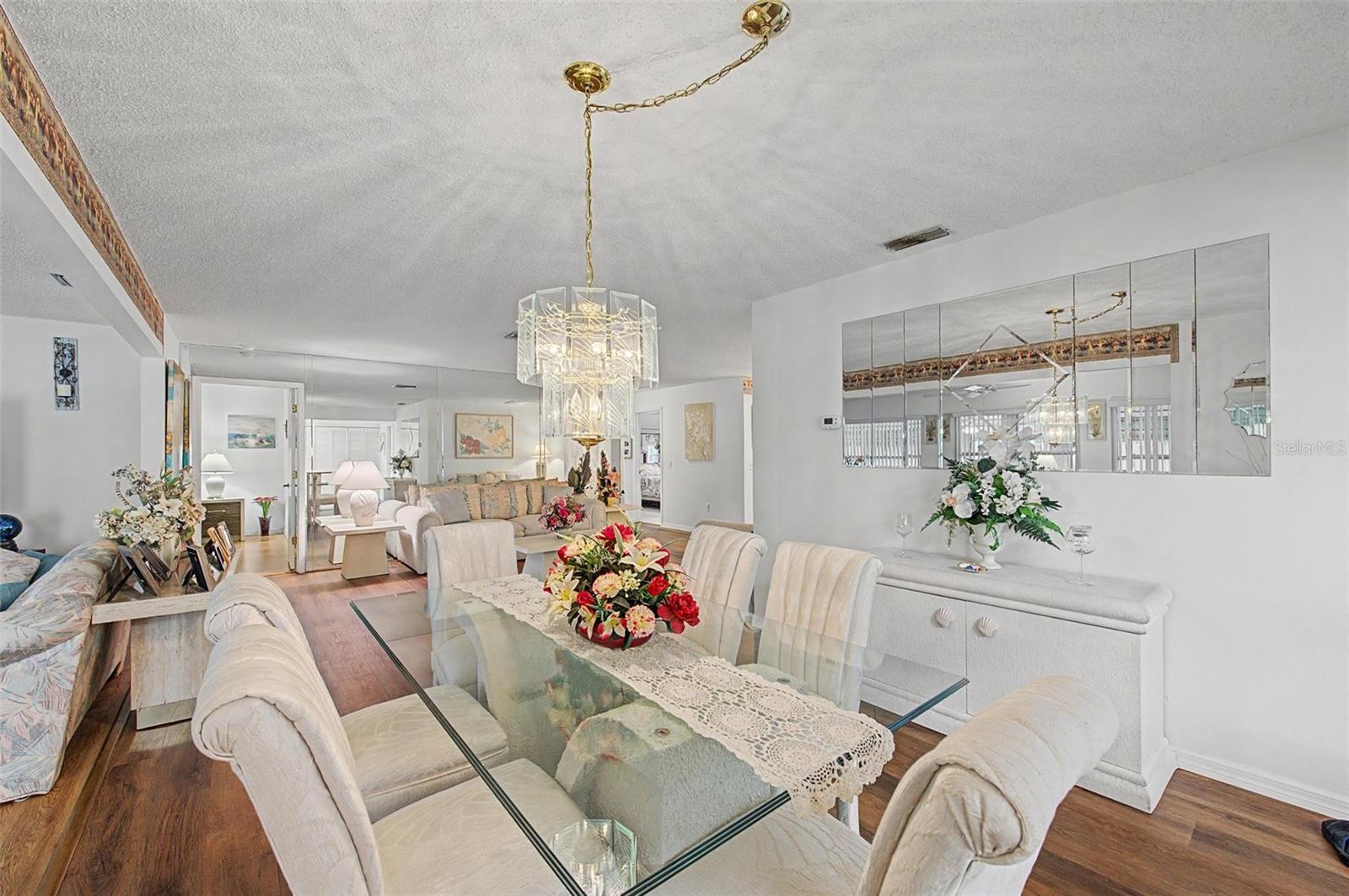 HERITAGE LAKE - Residential