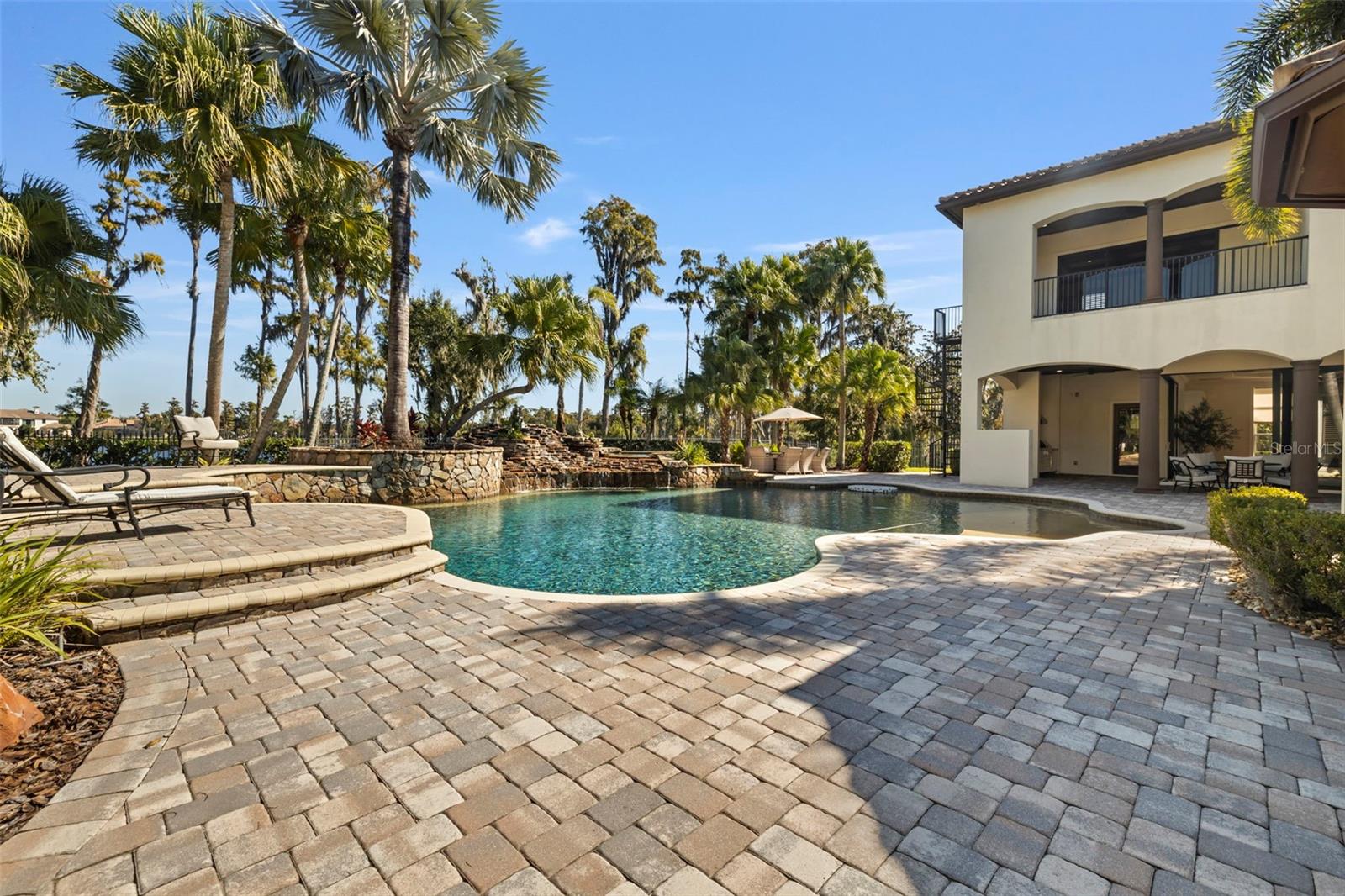 LADERA - Residential