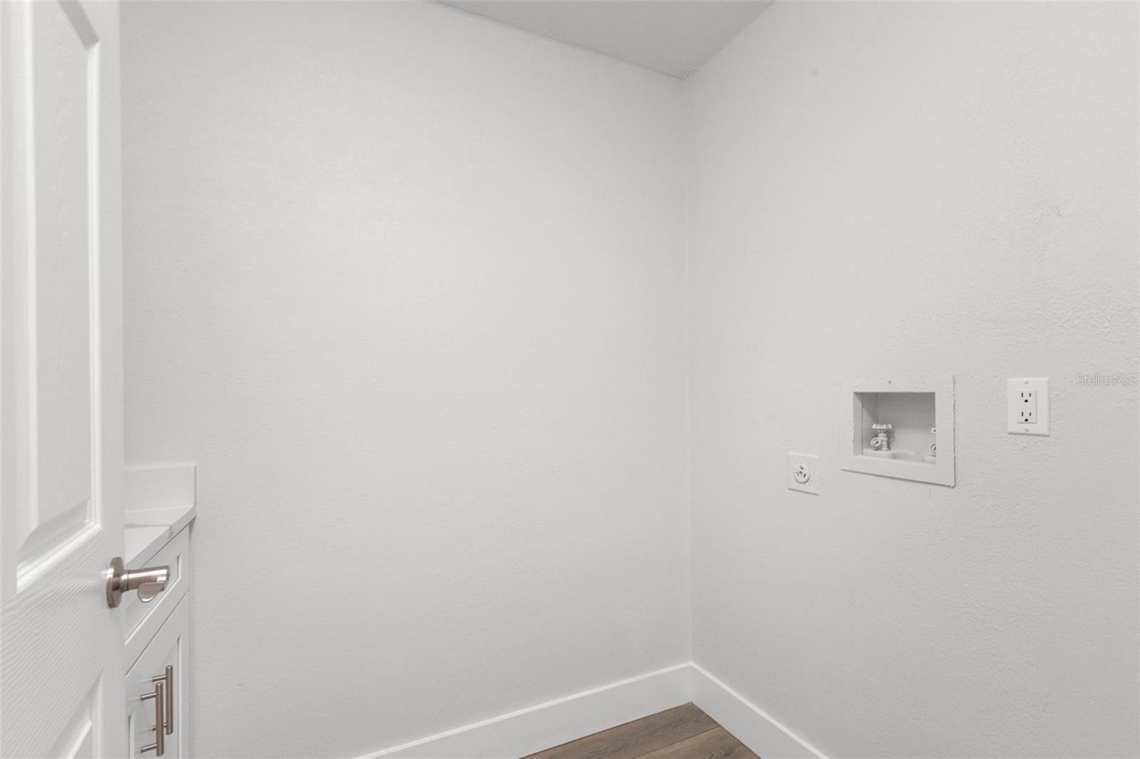 COUNTRYWAY PRCL B TRCT 1 PH - Residential