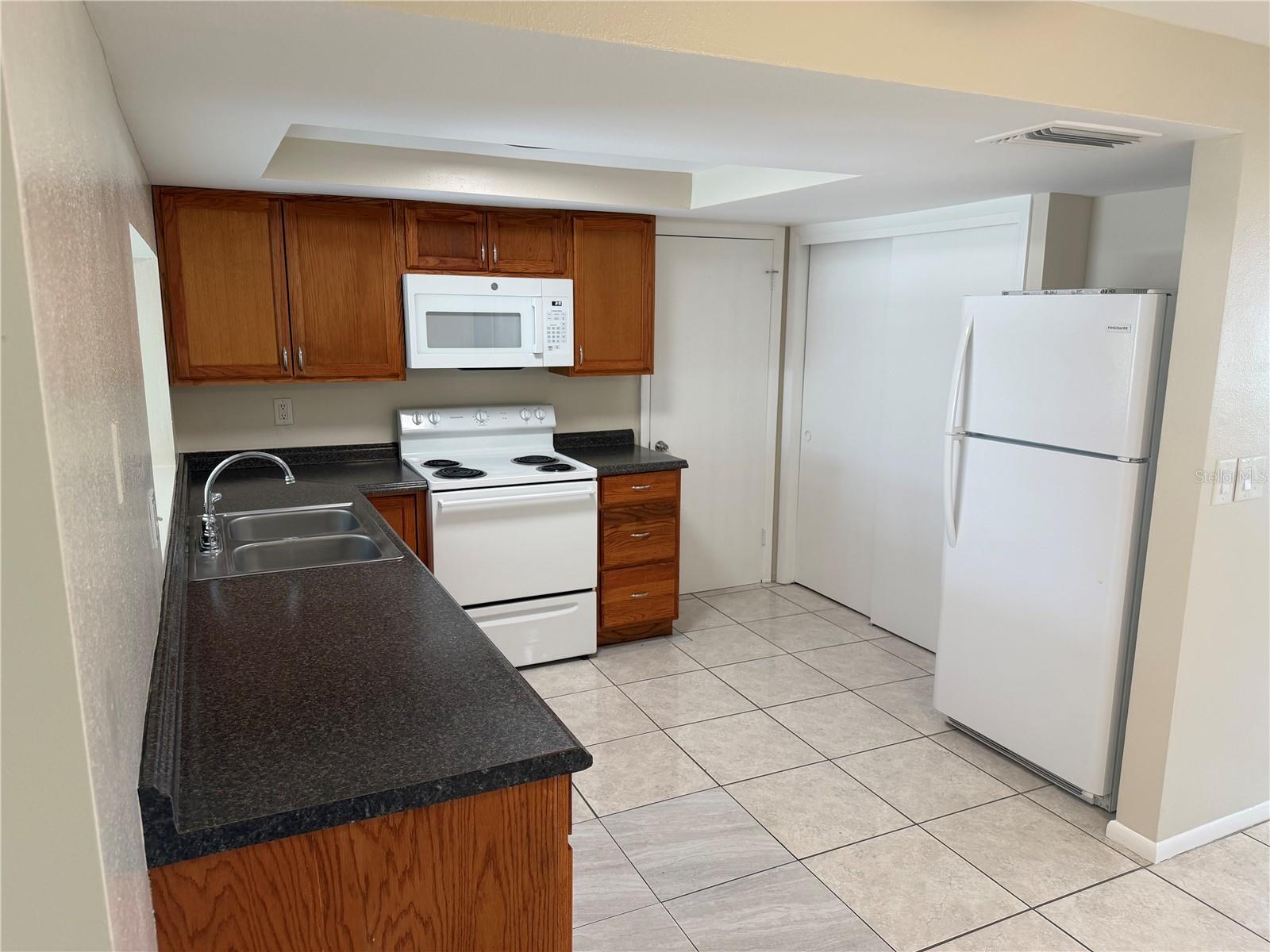 BEACON SQUARE - Residential