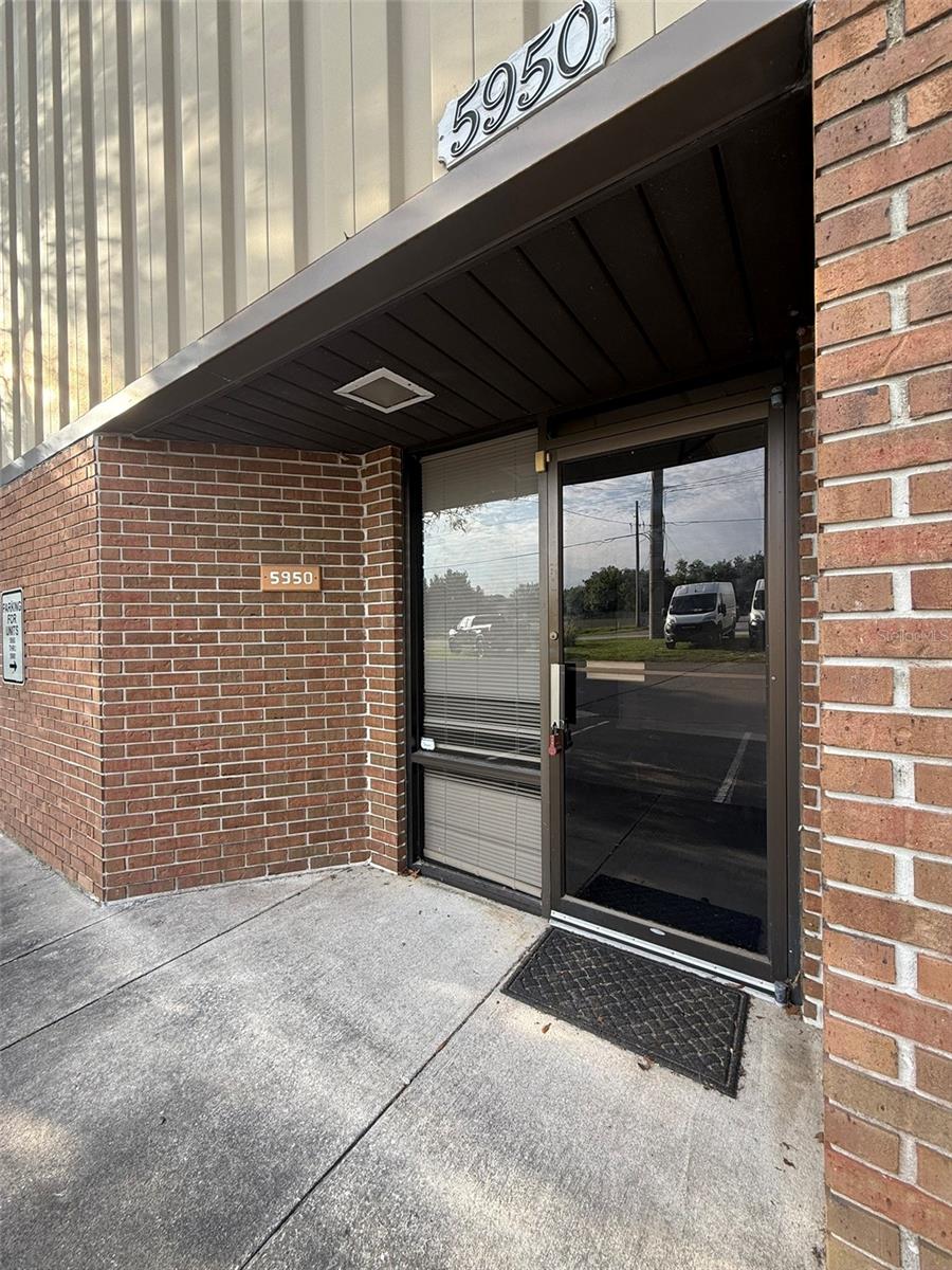 OCALA AIRPORT COMMERCE CENTER - Commercial Lease