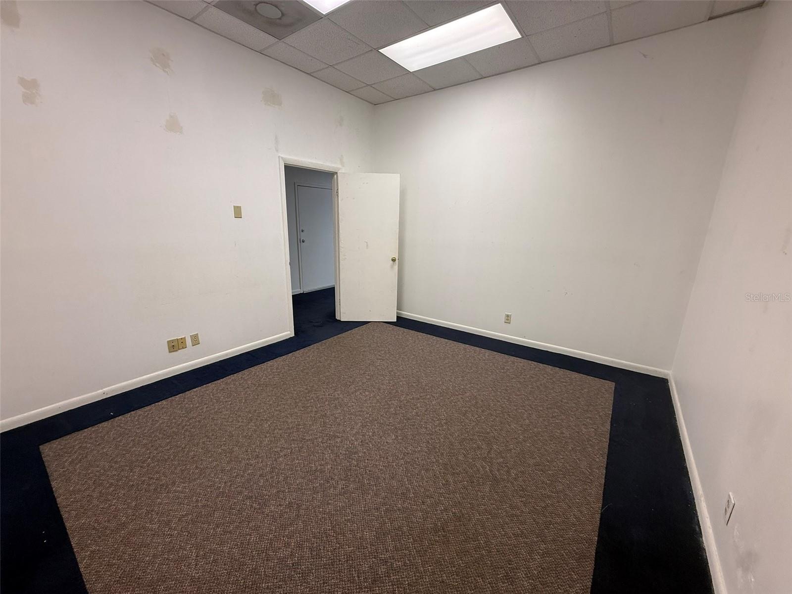 OCALA AIRPORT COMMERCE CENTER - Commercial Lease
