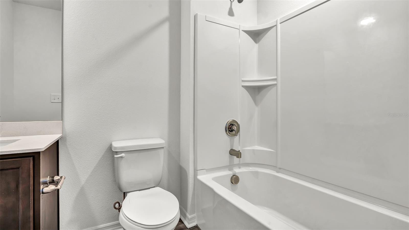 MADISON VILLAGE TWNHMS - Residential Lease