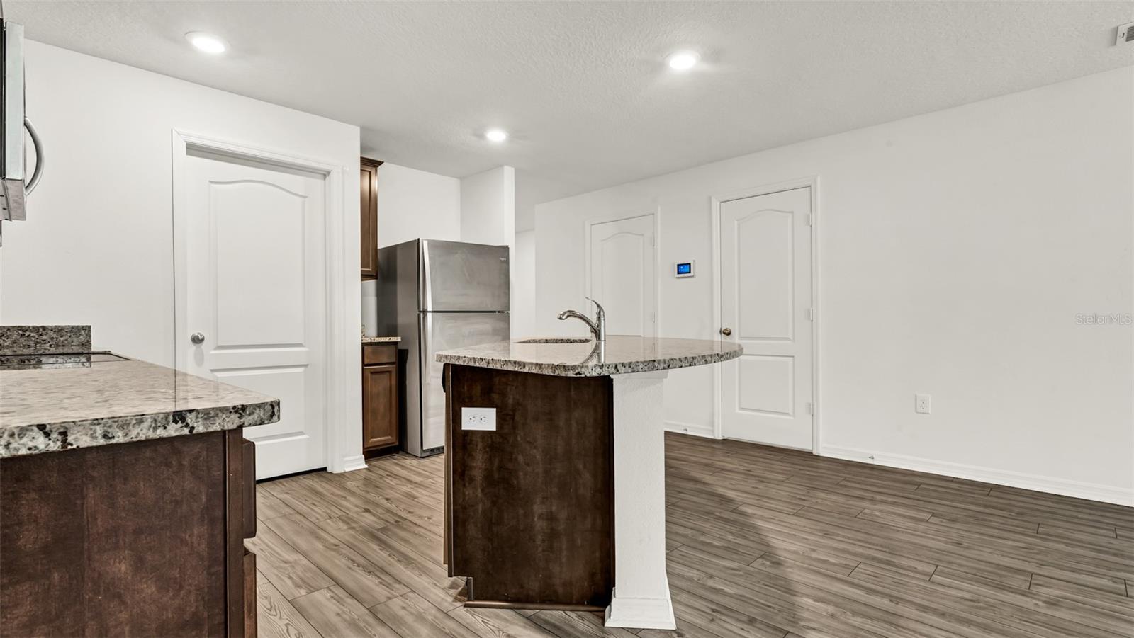MADISON VILLAGE TWNHMS - Residential Lease