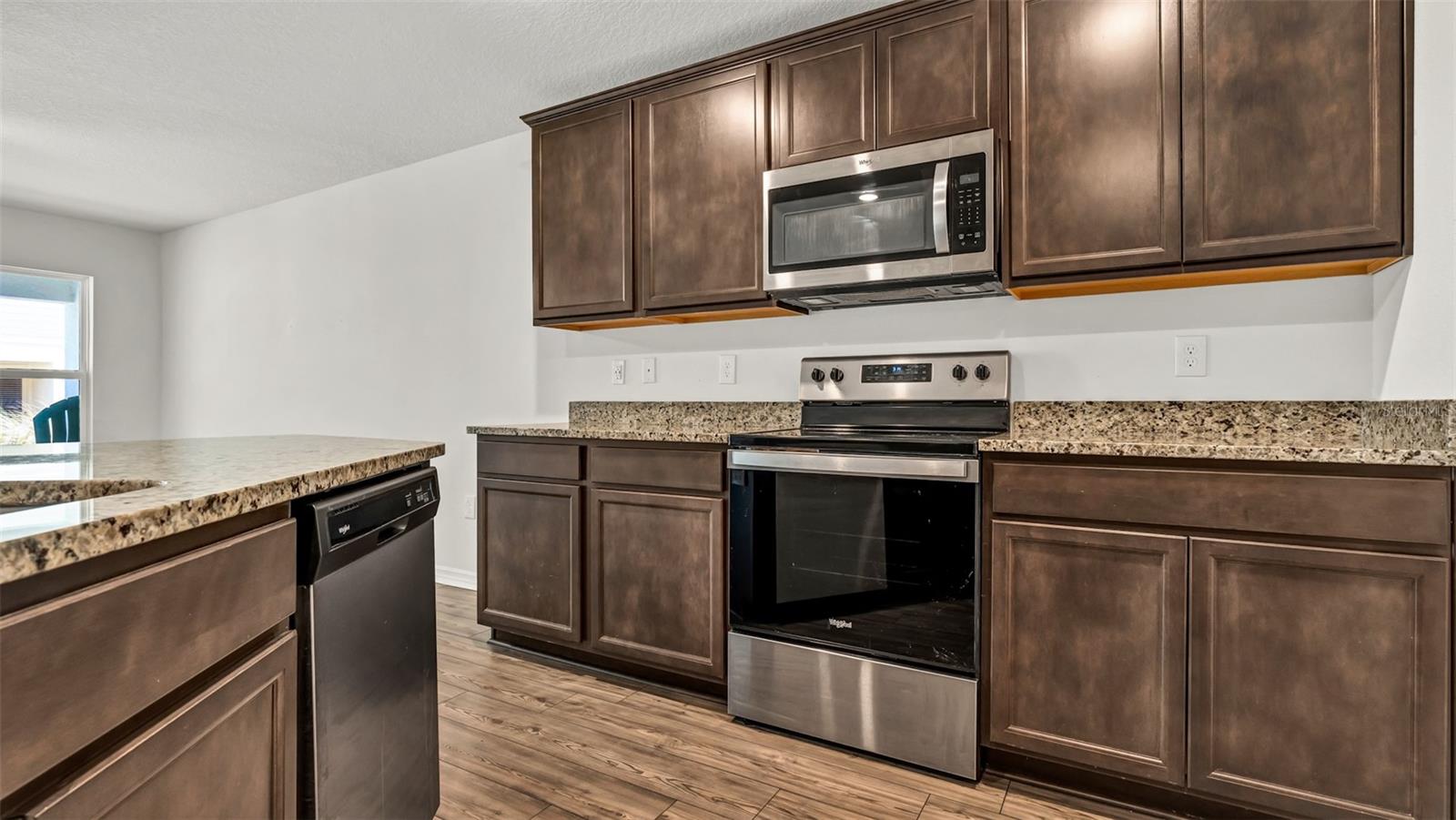 MADISON VILLAGE TWNHMS - Residential Lease