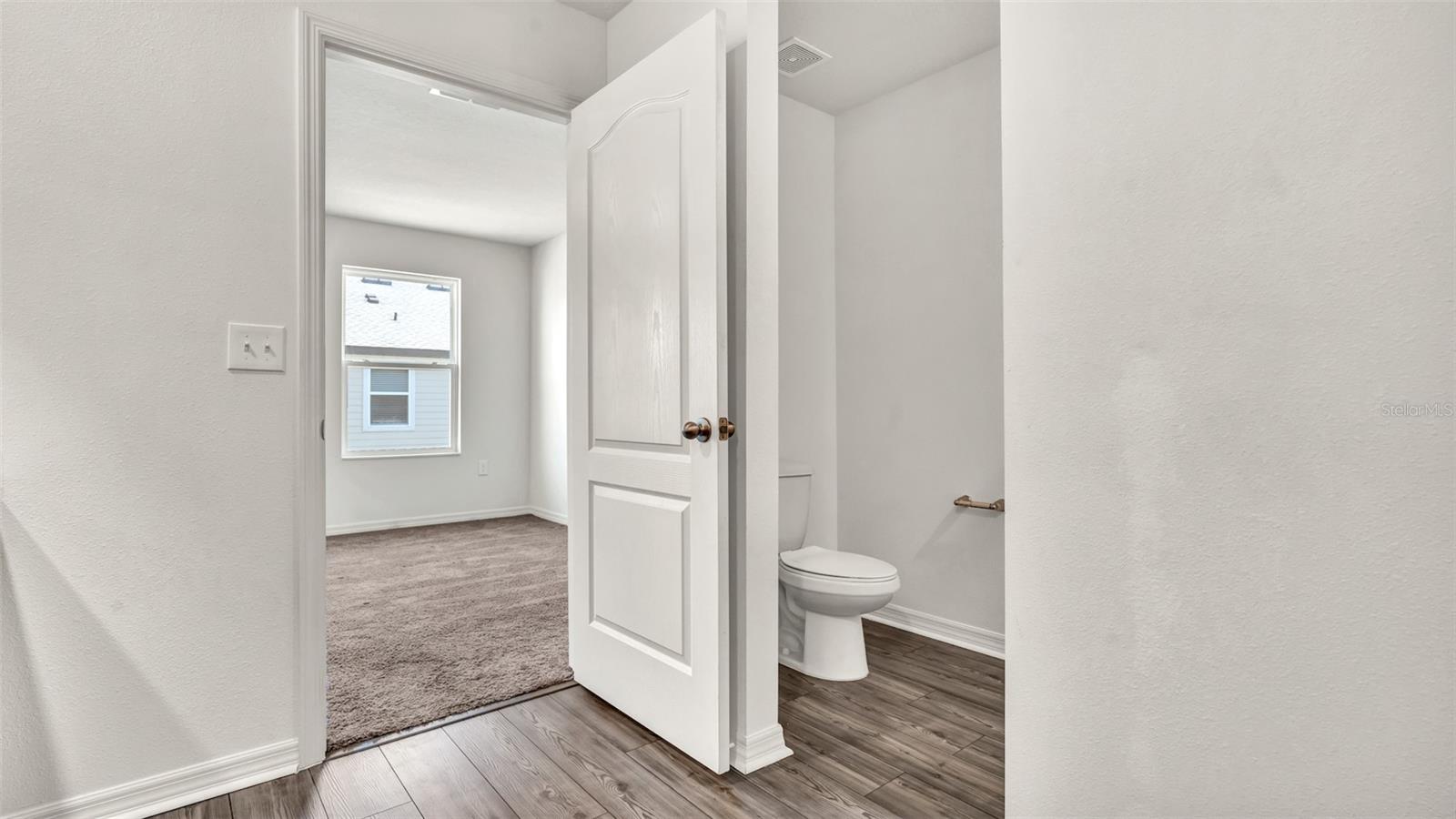 MADISON VILLAGE TWNHMS - Residential Lease