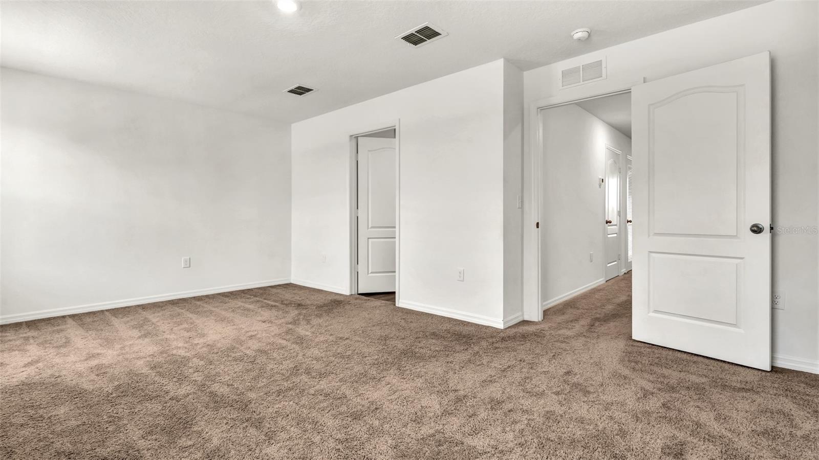 MADISON VILLAGE TWNHMS - Residential Lease