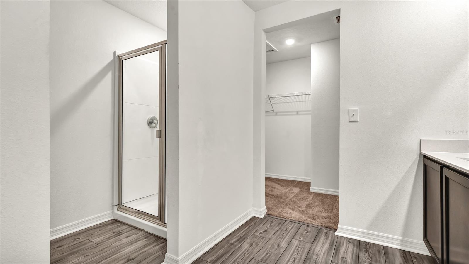 MADISON VILLAGE TWNHMS - Residential Lease