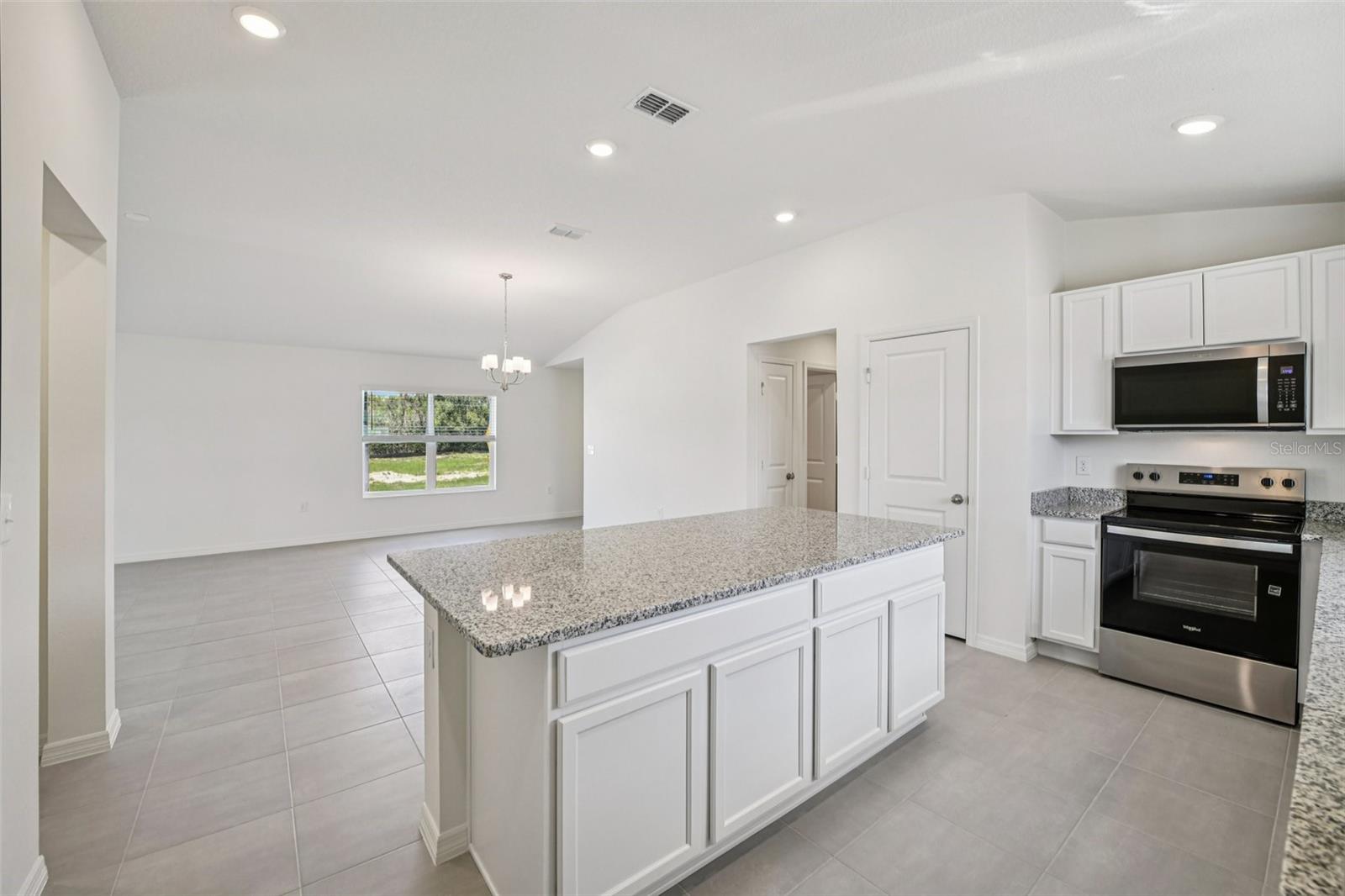 HILLSIDE AT MOUNT DORA - Residential