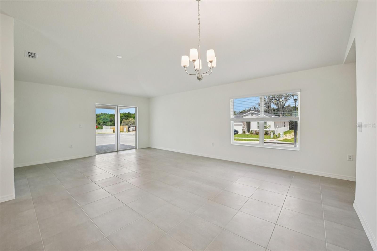 HILLSIDE AT MOUNT DORA - Residential