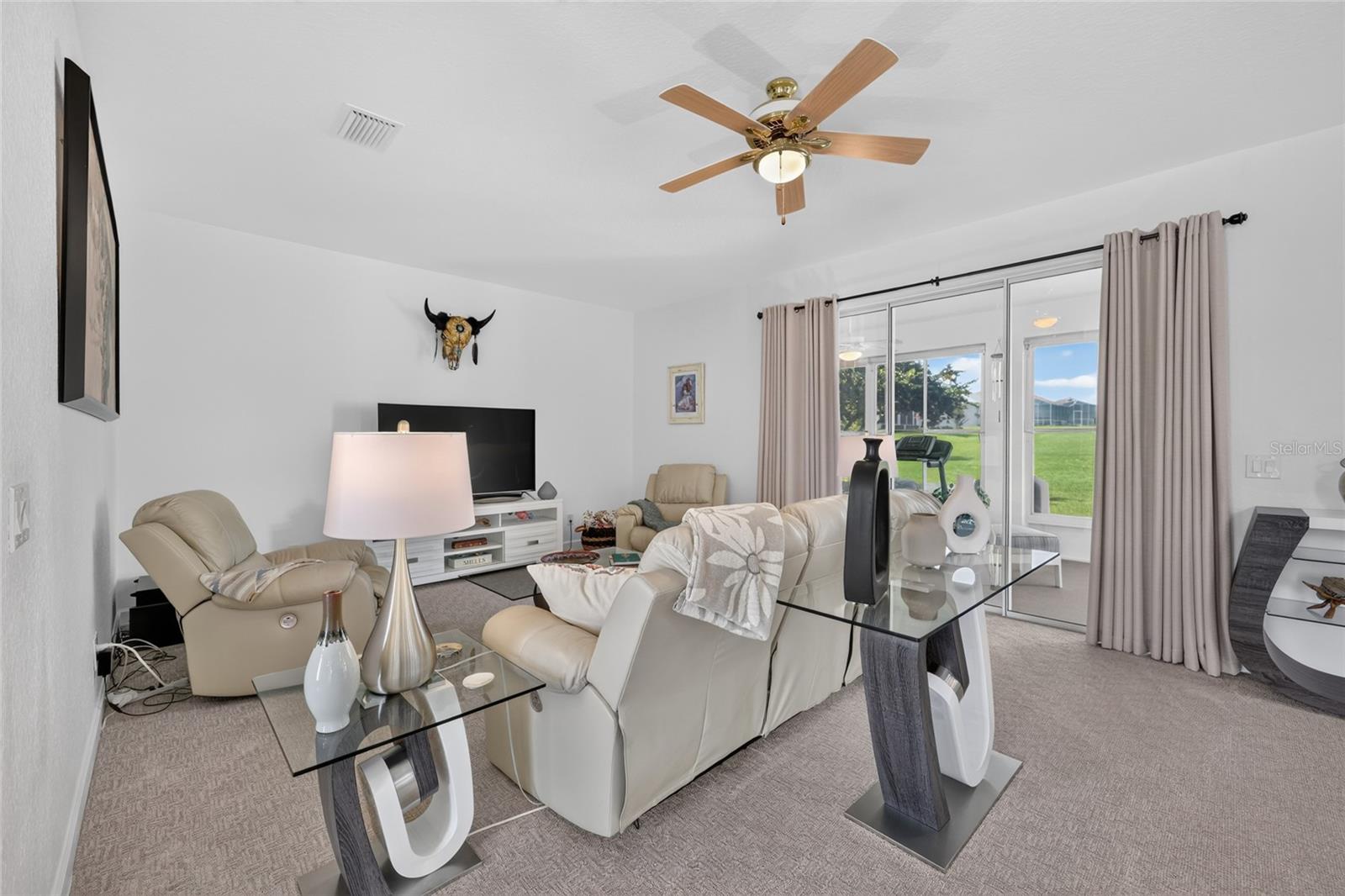 OCALA PALMS - Residential