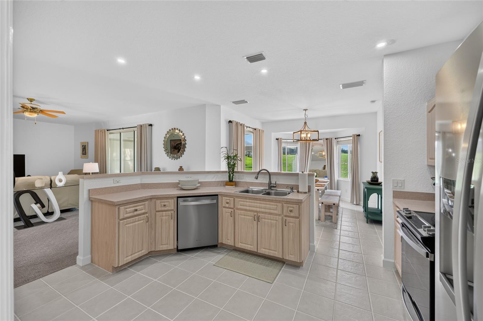 OCALA PALMS - Residential