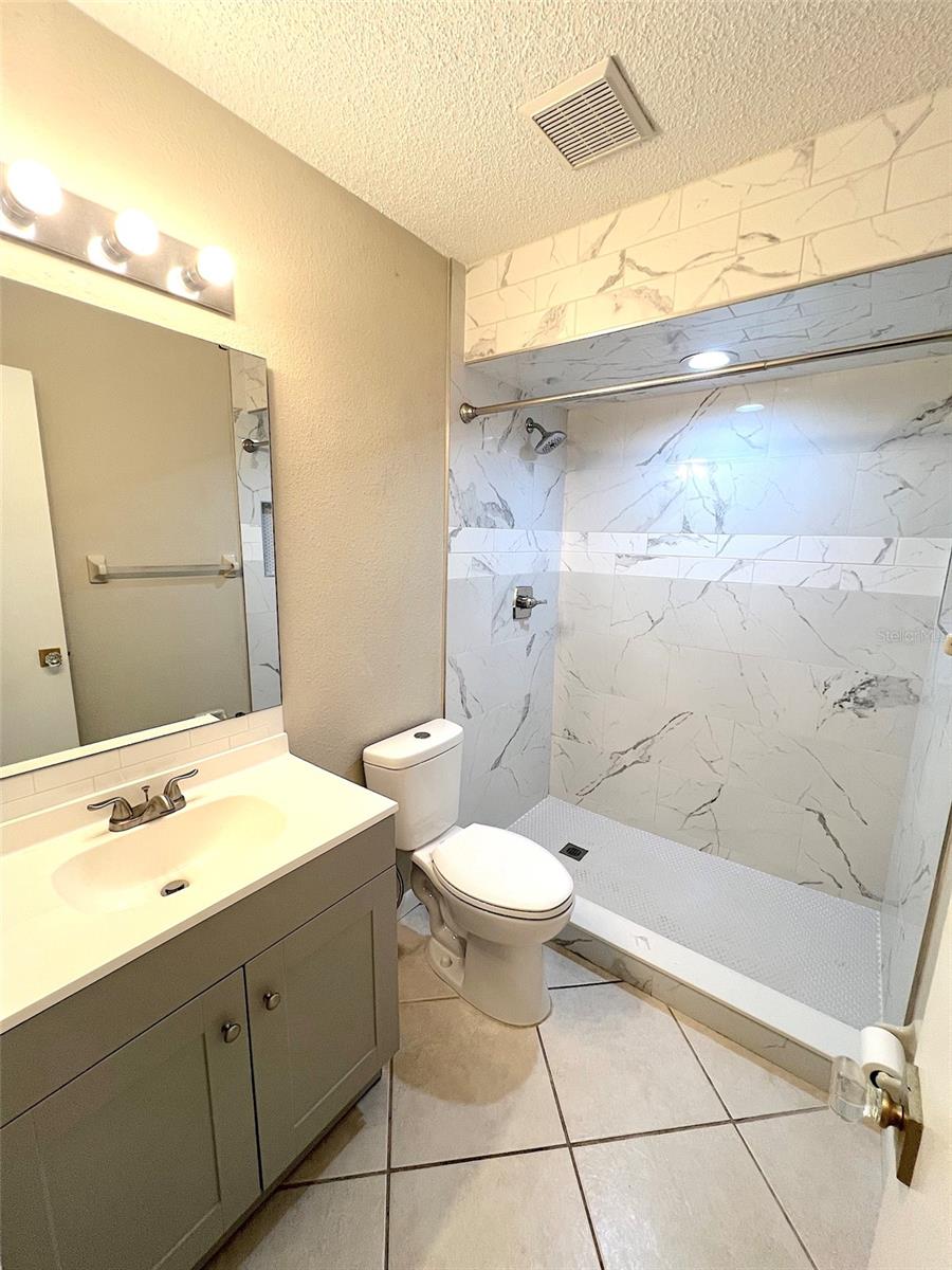 BELLE TERRE - Residential Lease