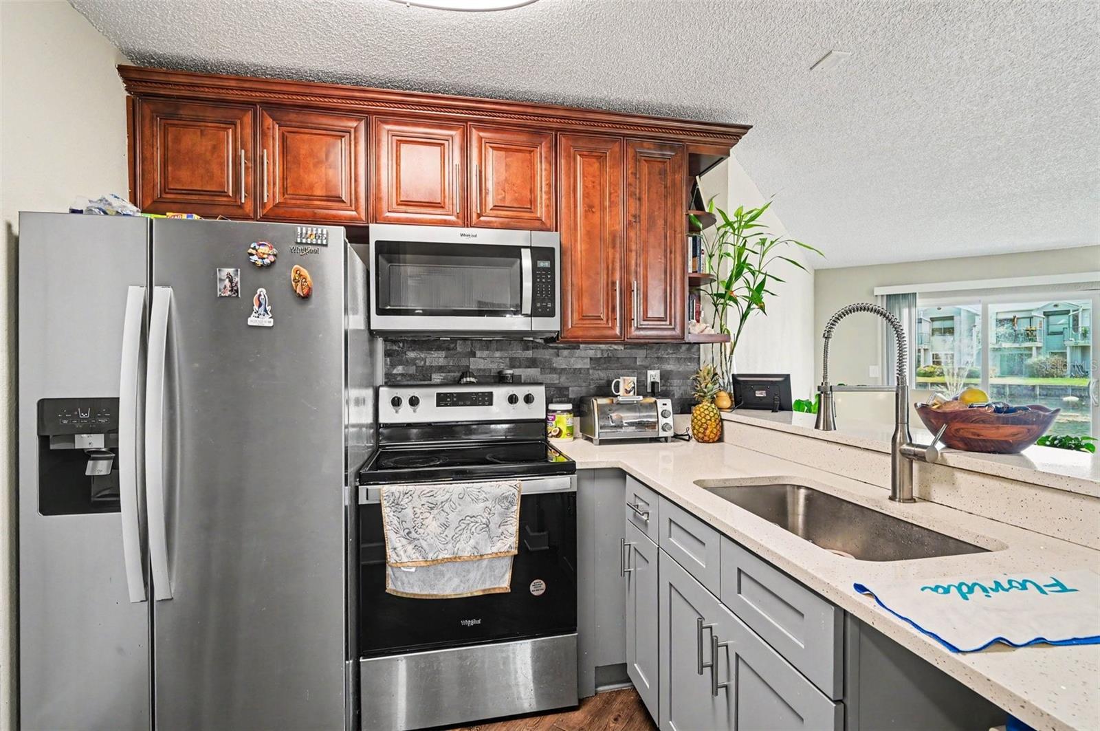 DOCKSIDE CONDO - Residential