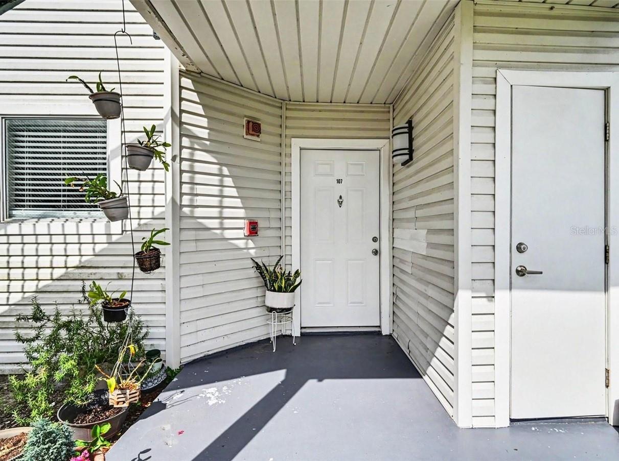WATERFRONT LAKE, PET-FRIENDLY, MOVE-IN READY & RESORT LIVING! Experience the best of Central Florida living in this beautifully updated waterfront condo located in the gated community of Hidden Creek. Ideal for roommates or a small family, each spacious bedroom features its own private bathroom, offering comfort, privacy, and serene lake views. The renovated kitchen showcases elegant maple-style cabinetry with crown molding, while the included washer and dryer add everyday convenience. Elegant tile flooring throughout the home! Additionally, you will enjoy breathtaking water views from the kitchen, living area, and your private patio, the perfect spot to relax and take in Florida’s stunning blue skies and picturesque sunsets. Residents enjoy resort-style amenities including a sparkling pool, clubhouse, lawn maintenance, exterior pest control, trash service, reserved parking, and plenty of guest parking. Conveniently located just 15 minutes from Orlando International Airport, Downtown Orlando, UCF, Valencia College, shopping, and dining. Pet-friendly and move-in ready, this exceptional waterfront home combines comfort, convenience, and scenic beauty in one incredible opportunity. CASH, SCHEDULE YOUR PRIVATE SHOWING TODAY!