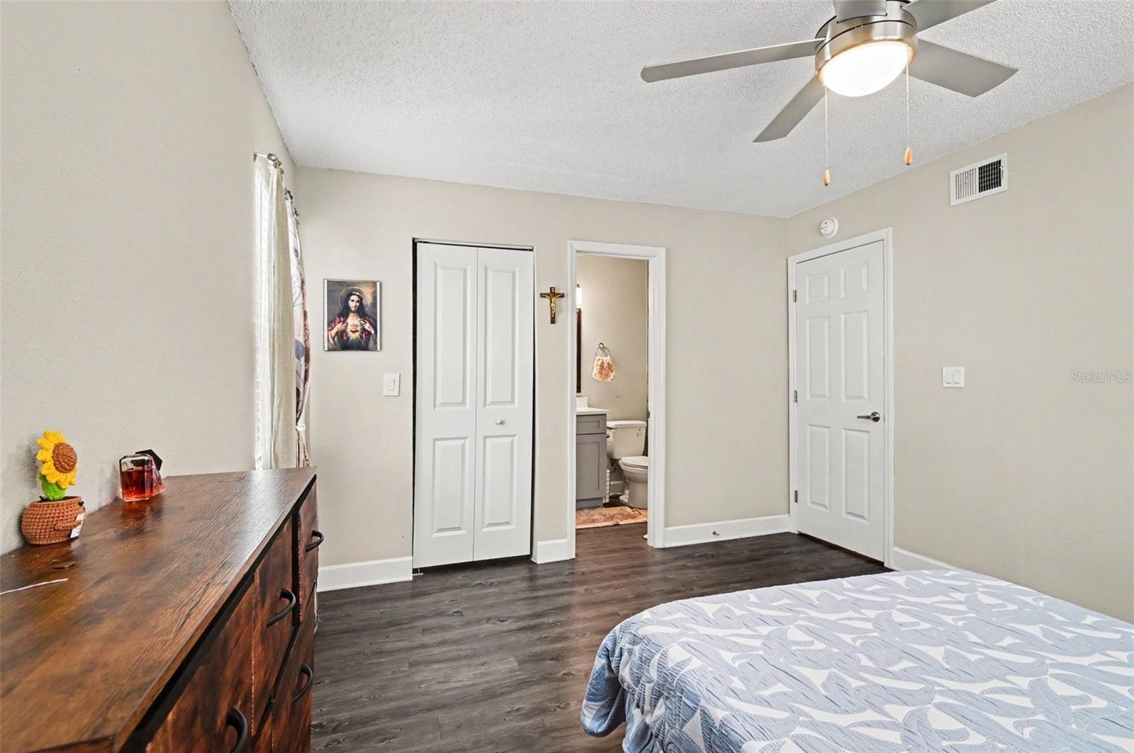 DOCKSIDE CONDO - Residential