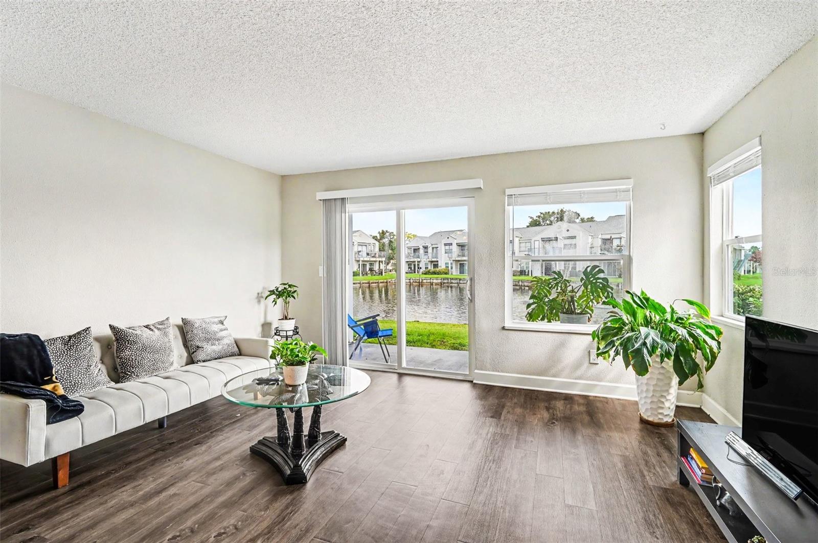 DOCKSIDE CONDO - Residential