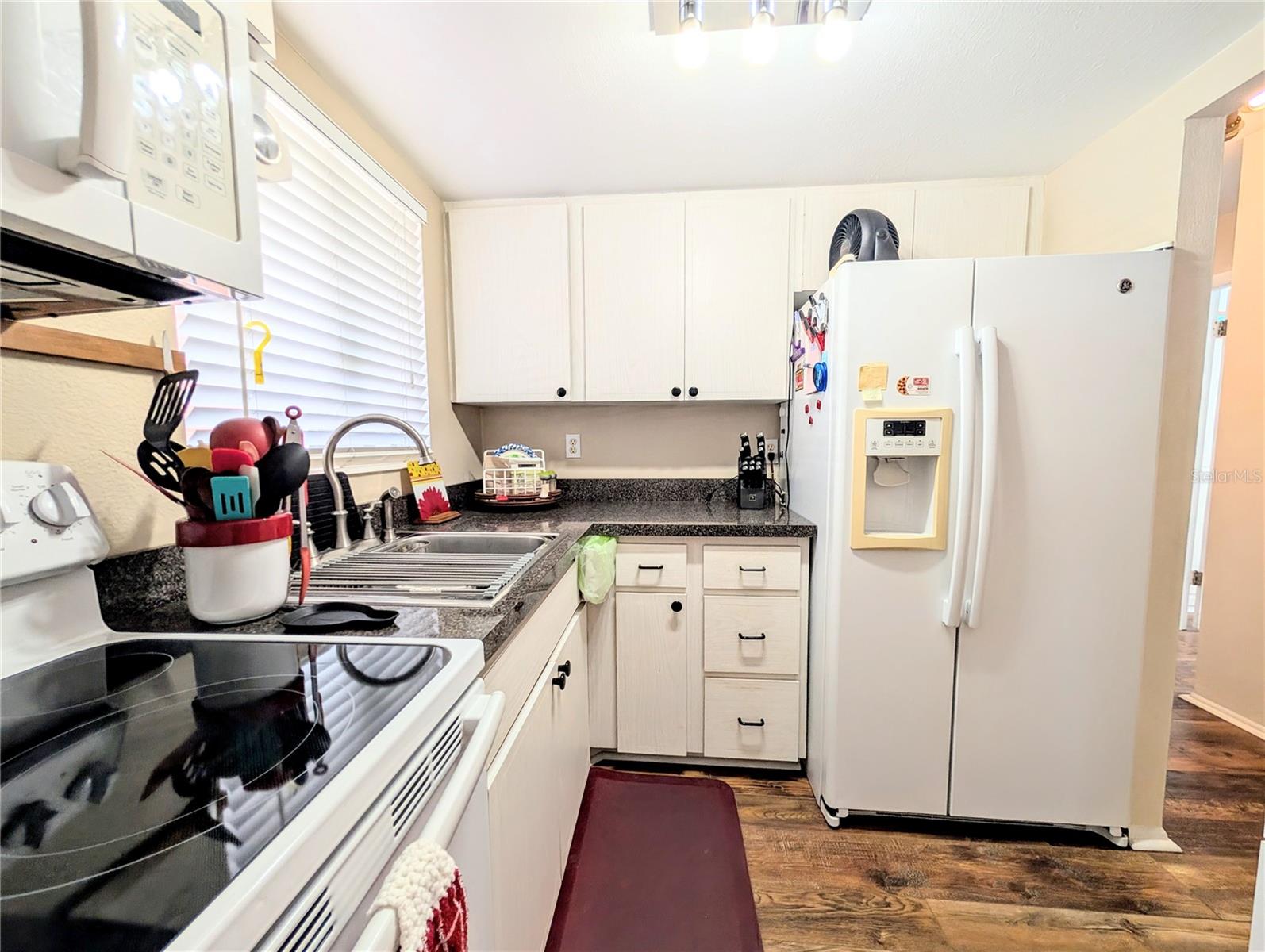 THE FOURTH BAYSHORE - Residential