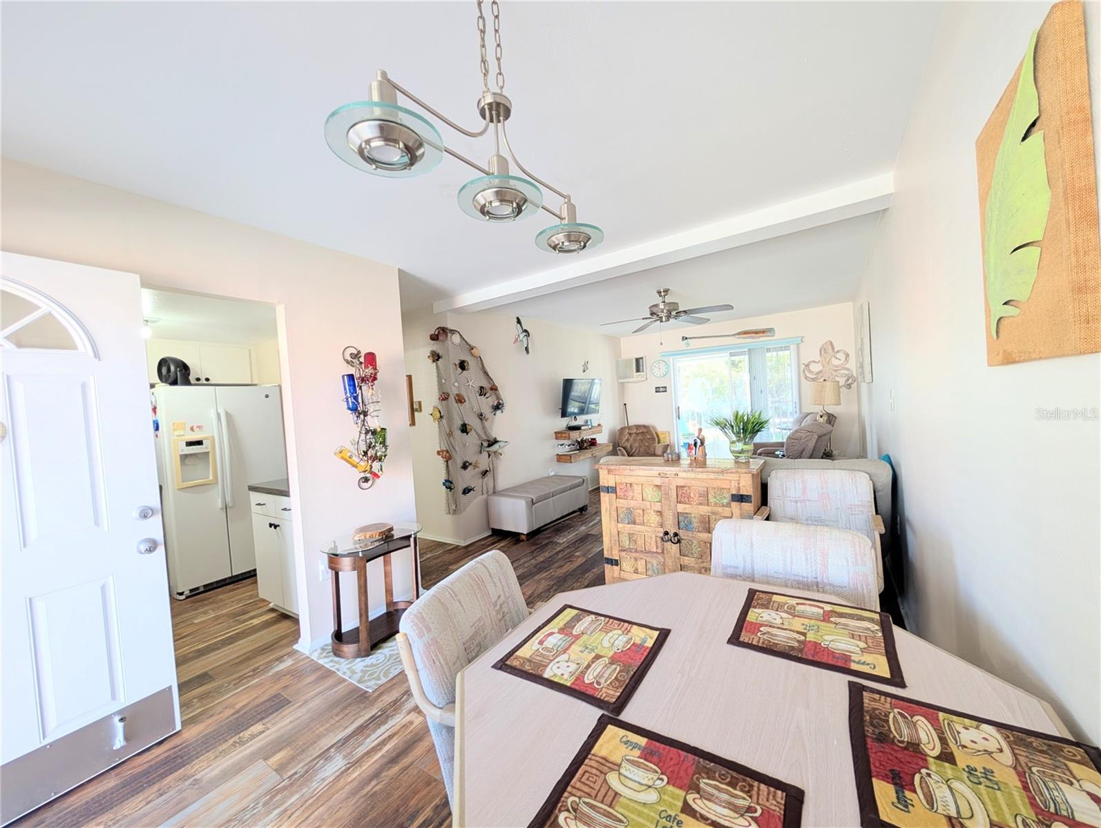 THE FOURTH BAYSHORE - Residential