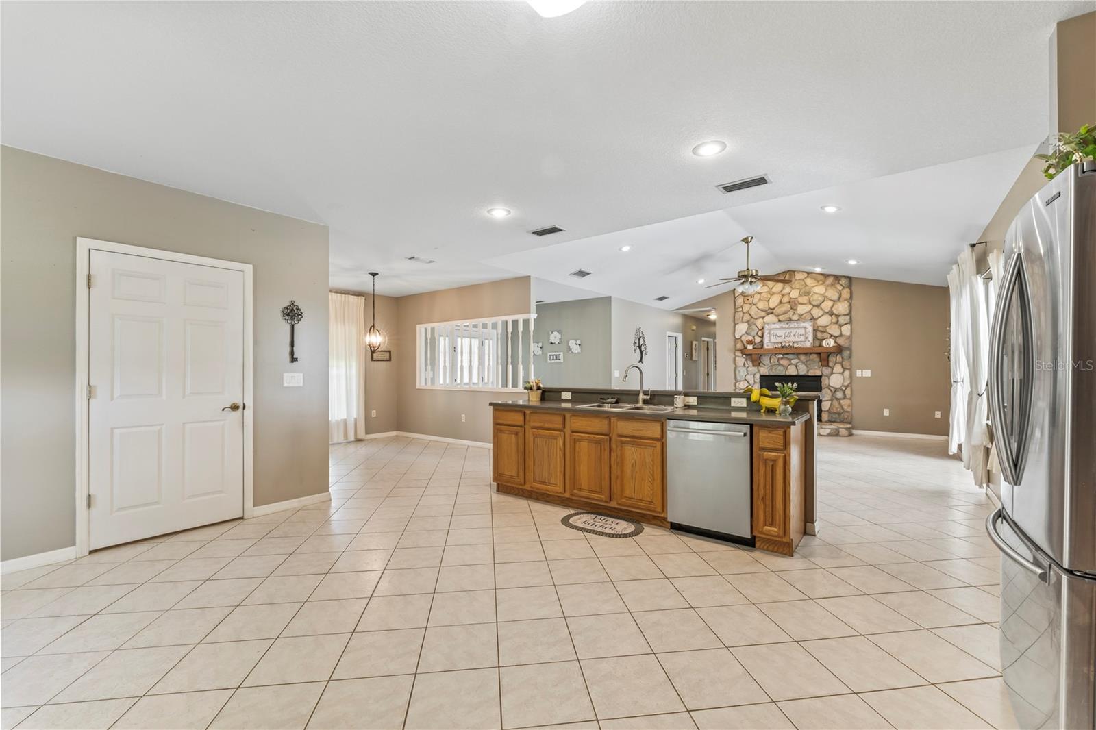 ZEPHYRHILLS COLONY CO - Residential