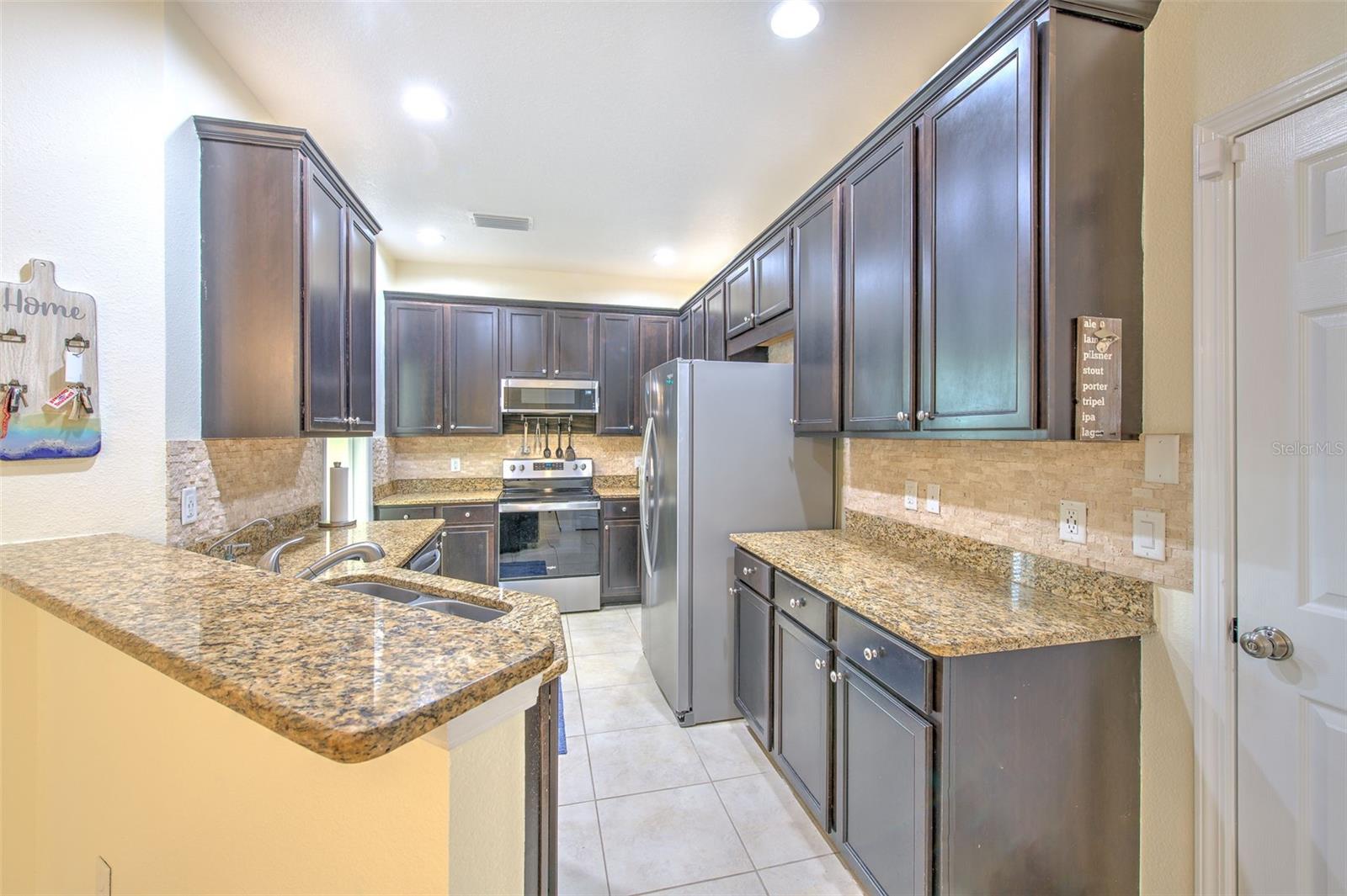 HARBOUR ISLES PH 1 - Residential