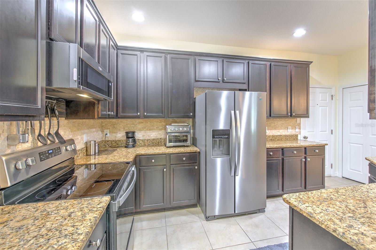 HARBOUR ISLES PH 1 - Residential