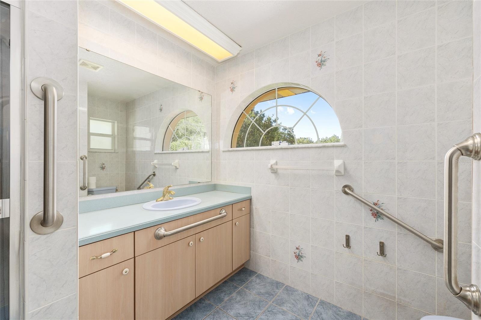 HAMPSHIRE HILLS - Residential