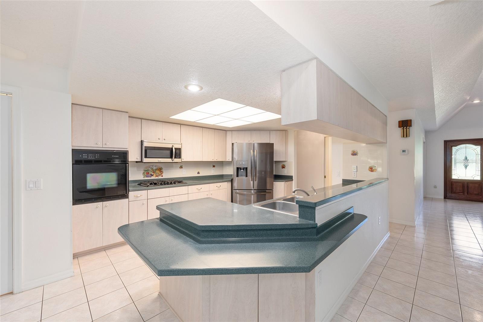 HAMPSHIRE HILLS - Residential