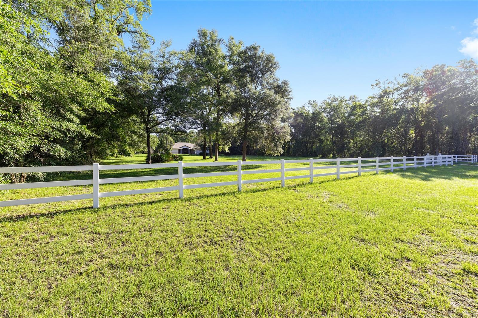 HAMPSHIRE HILLS - Residential