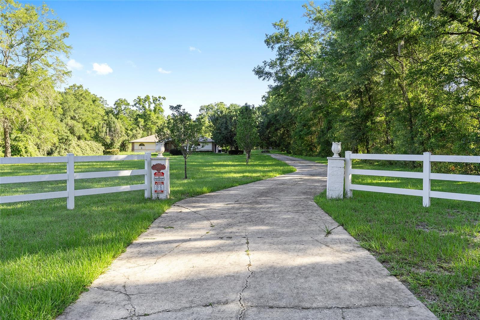 HAMPSHIRE HILLS - Residential
