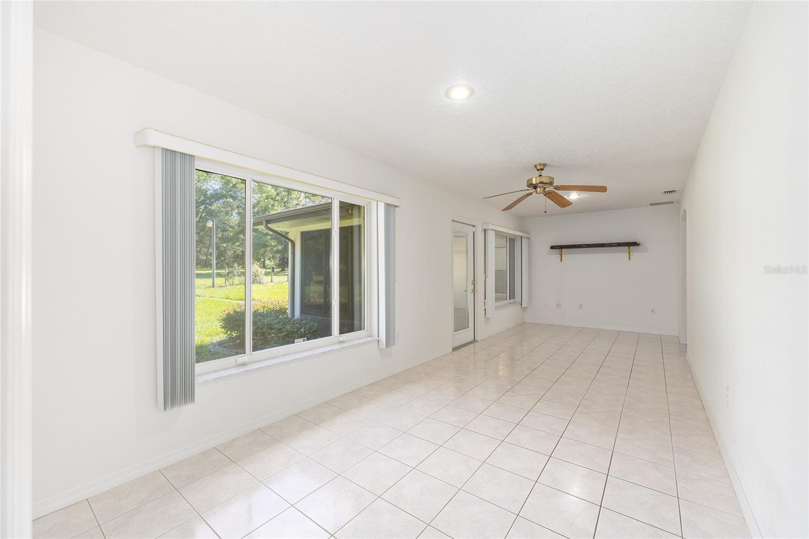 HAMPSHIRE HILLS - Residential