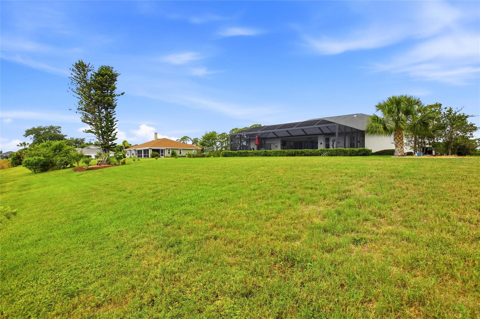 CASA DE MEADOWS - Residential