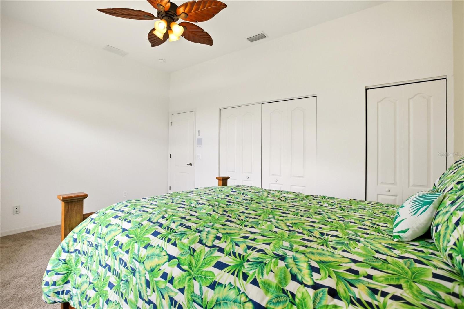 CASA DE MEADOWS - Residential