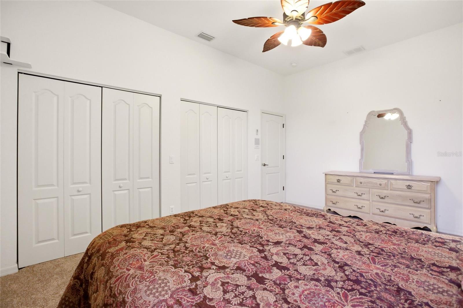 CASA DE MEADOWS - Residential