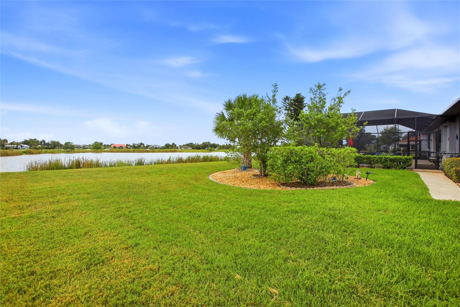 CASA DE MEADOWS - Residential