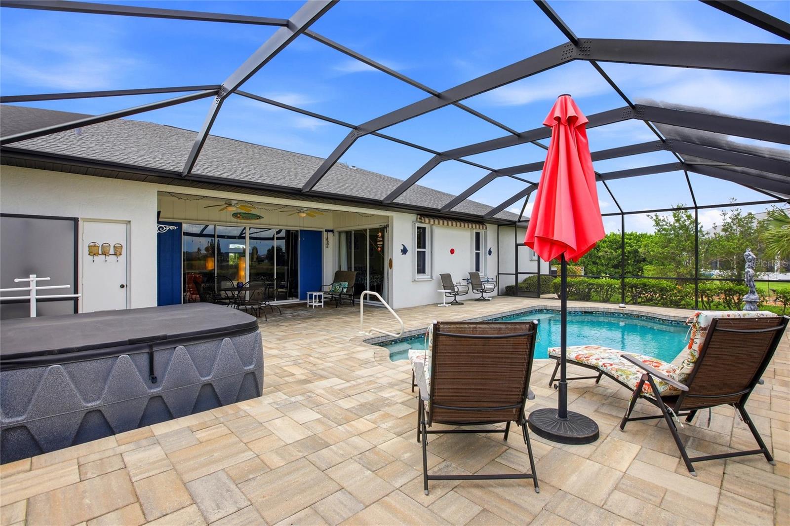 CASA DE MEADOWS - Residential