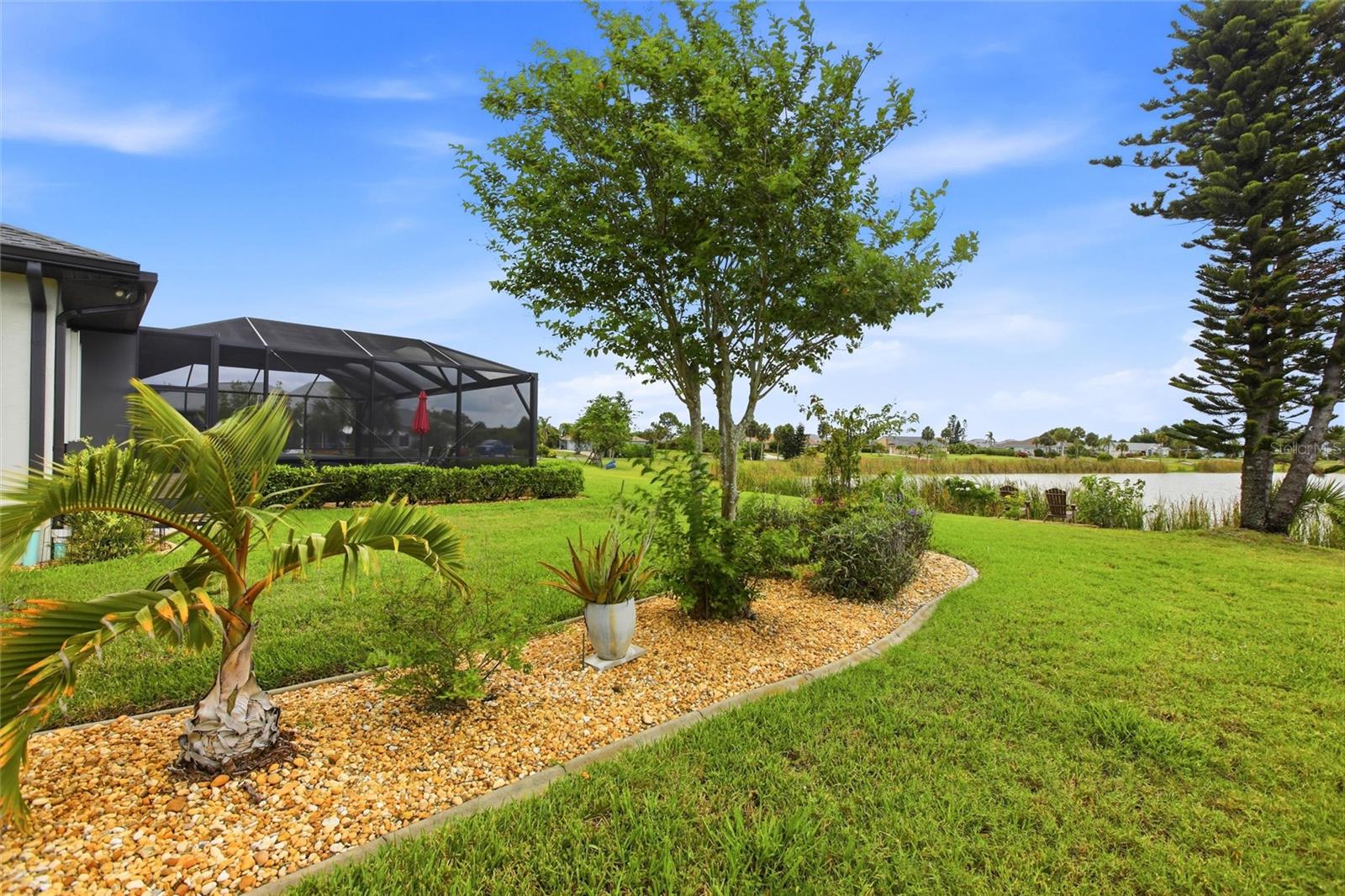 CASA DE MEADOWS - Residential